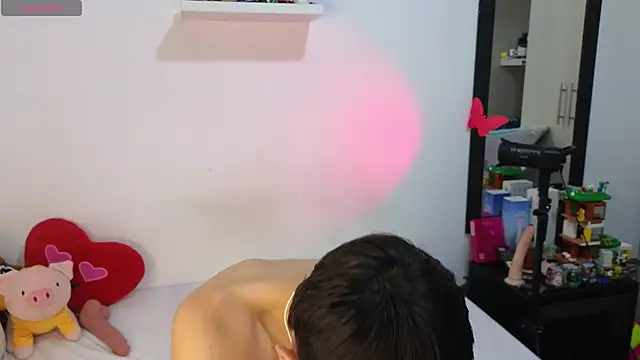 milky  boy  online show from April 19, 12:21 am