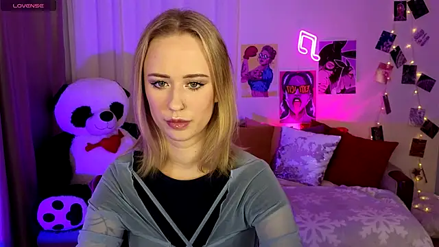 SashaBrooks online show from November 15, 2:07 pm