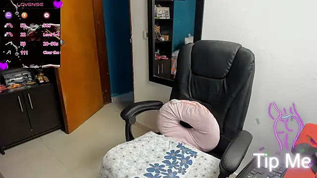 peanut tangerine online show from January 13, 1:22 am