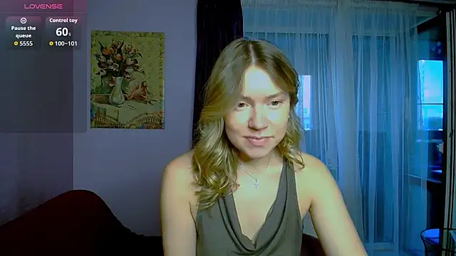 TaylorBre online show from October 7, 5:56 am