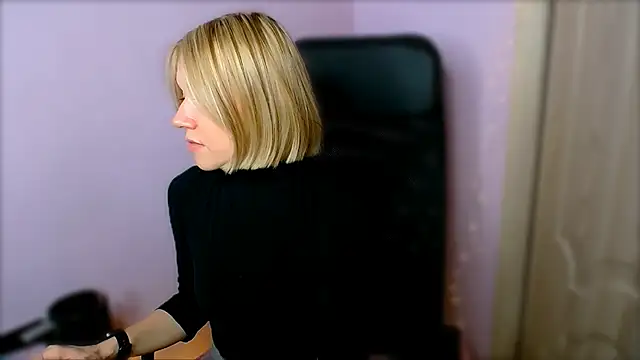 TaylorBre online show from January 7, 7:23 am