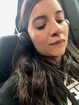 AnitaKariri online show from November 17, 8:15 am