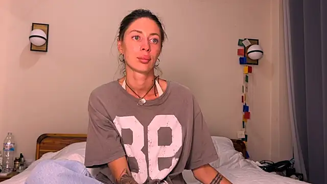    art online show from January 13, 3:27 pm