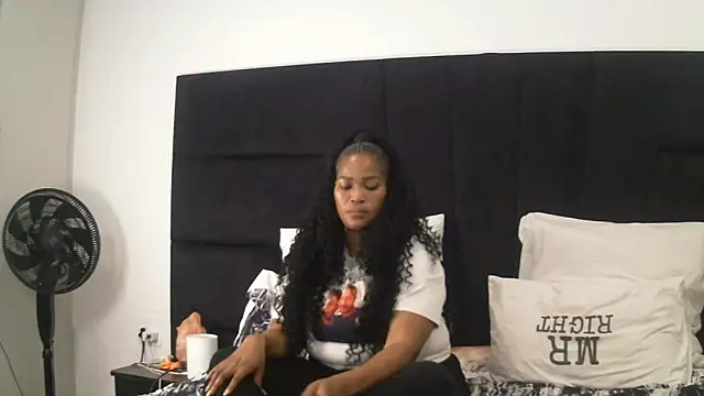 SEXYEBONY2010 online show from April 20, 2:20 pm