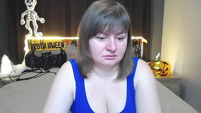 ZannaDreil online show from October 18, 6:21 pm