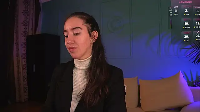 Belle Via online show from April 13, 2:29 pm