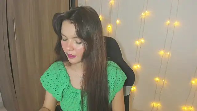 Snapshot of jessii_ca chatting on October 23, 7:42 pm jessii ca online show from October 23, 7:42 pm