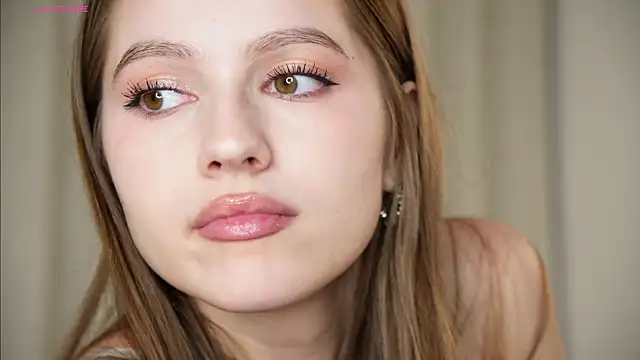 hecola online show from April 2, 2:14 pm