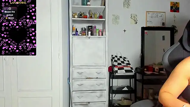 sammymoon online show from July 3, 5:02 am