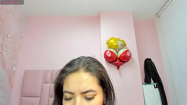 soyzarahtorres online show from September 22, 11:14 pm