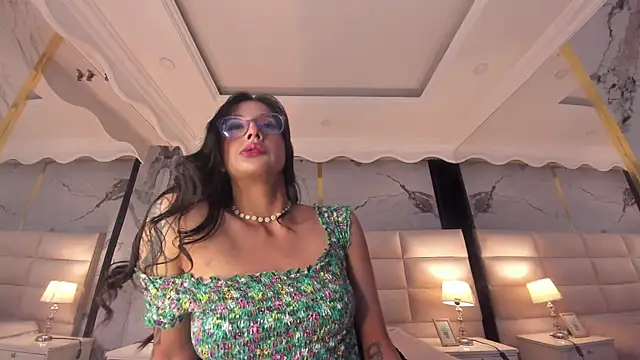 Princess Violett online show from November 4, 2:44 pm