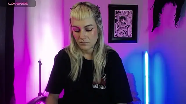 kim jeins11 online show from September 12, 9:00 pm