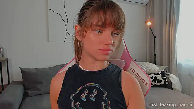 aesthetics  tease online show from March 12, 4:15 am