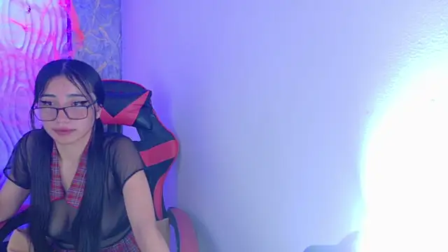  Emmaa Harper online show from October 26, 7:59 am