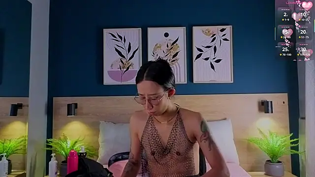 GabyPetit online show from September 16, 8:06 pm