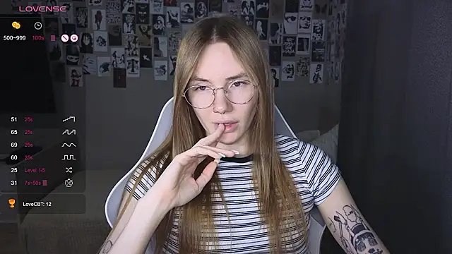 littlevildevil online show from March 23, 10:54 am