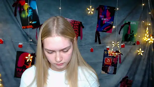 MademoiselleCl online show from December 17, 1:26 pm