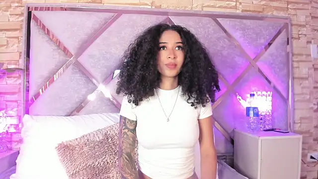  lanna jhonson  online show from September 25, 10:47 am