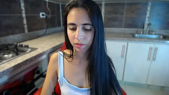 Snapshot of anna_alvarez chatting on September 12, 11:18 am anna alvarez online show from September 12, 11:18 am