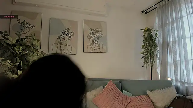 aisha bx online show from February 7, 1:04 pm