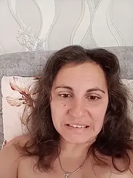 ShelaDiass online show from June 20, 1:09 am
