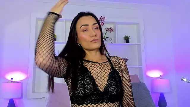 Jenifer Diaz online show from January 13, 2:10 pm