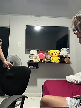 Alex and Fabian online show from May 22, 3:37 am