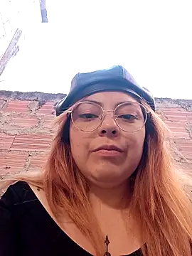 madelaine- online show from April 6, 10:11 pm