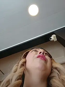 madelaine- online show from October 27, 7:52 pm