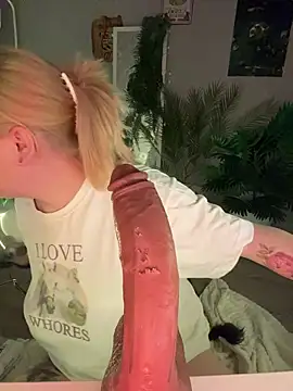 DeepthroatTV online show from February 17, 8:19 pm