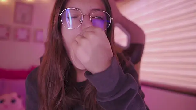 milly kenner online show from February 4, 7:28 pm