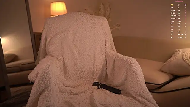 AudreyBarren online show from April 11, 7:45 am