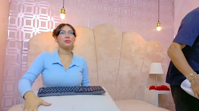 Annyeli online show from April 11, 2:28 am