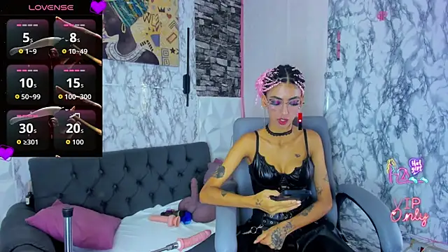 Queen Cuarxxo online show from April 19, 12:54 am