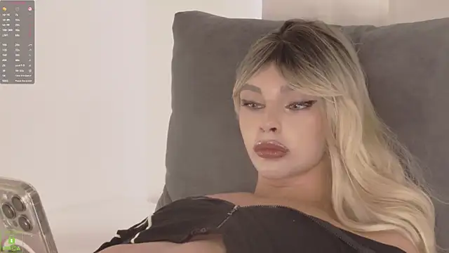 GiselleParton online show from February 21, 7:09 am