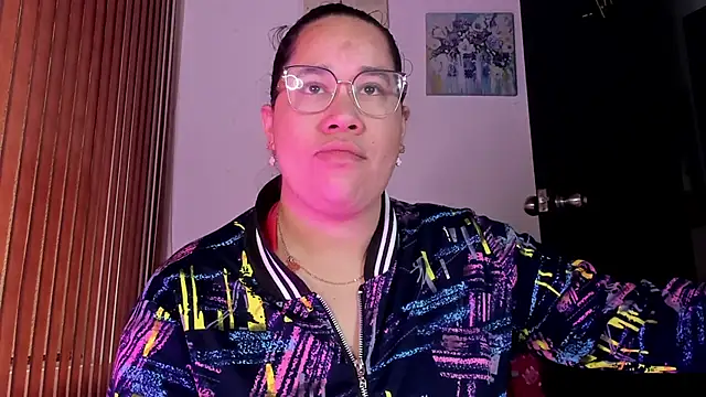 alondrabigtits online show from February 18, 12:15 pm