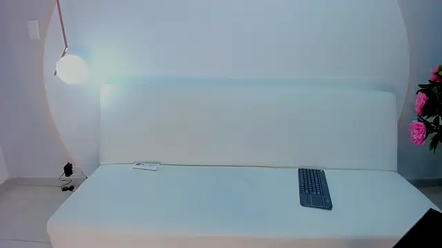 Ada Monroe10 online show from December 15, 1:27 pm