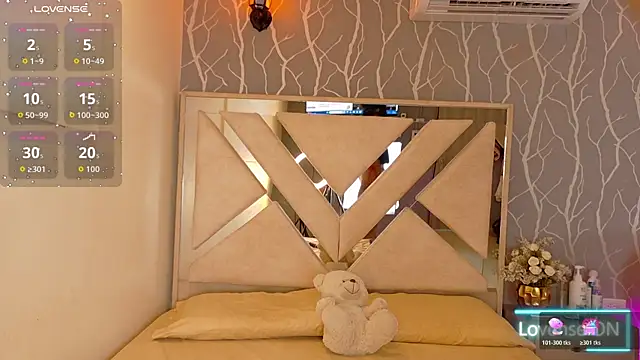 vanessa guzman2 online show from December 19, 12:41 pm