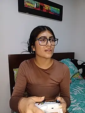 miakhalifaaa  online show from July 18, 12:14 am
