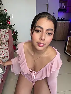 DakotaShelby online show from December 3, 10:01 pm