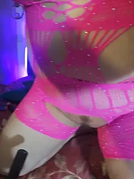 zandra milf  online show from March 4, 12:01 pm