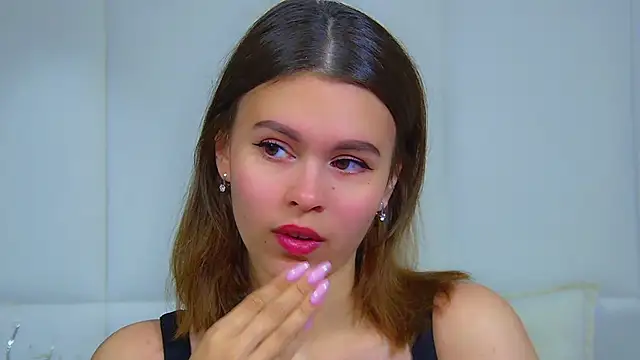 Snapshot of PollyLanders chatting on September 19, 8:13 am PollyLanders online show from September 19, 8:13 am