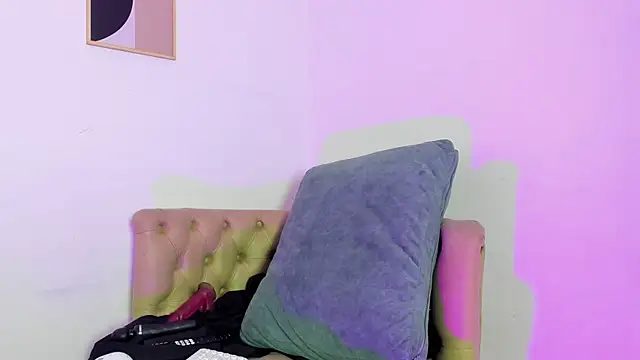 Snapshot of camilawm19 chatting on September 25, 9:08 am camilawm19 online show from September 25, 9:08 am