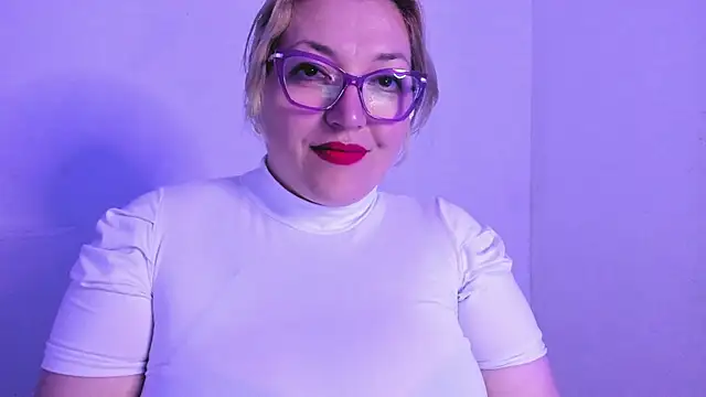 Naty Mature  online show from October 4, 1:00 am