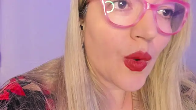 Naty Mature  online show from November 17, 5:13 pm