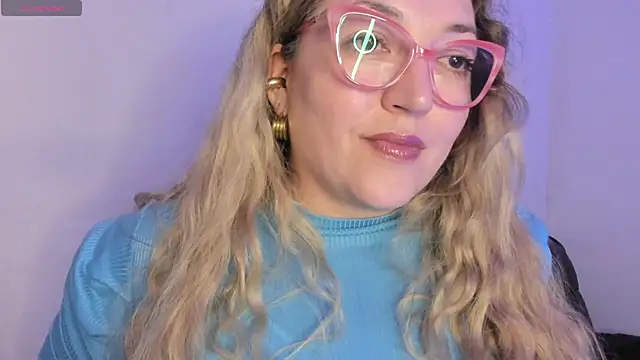 Naty Mature  online show from April 18, 7:18 pm