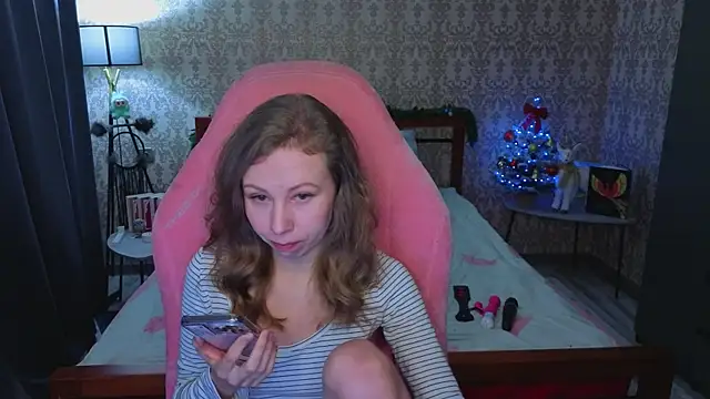 Lill Mary online show from December 17, 4:16 am