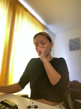 baby lizy online show from January 5, 5:27 pm