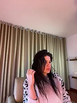 Alice Biel online show from August 4, 10:38 pm
