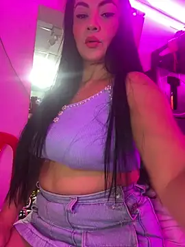 Hot beauty   online show from December 20, 5:00 am